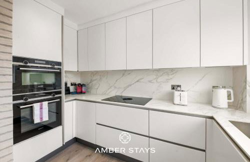 Modern 3 Bed Apartment in Acton by Amber Stays, Perfect for Business & Contractors - Photo 27