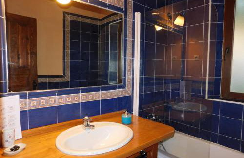 Casa Rurales Cimera y Brincalobitos - Photo 34