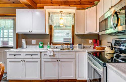 Inviting Peru Cabin with Patio, Grill and River Access - Foto 9