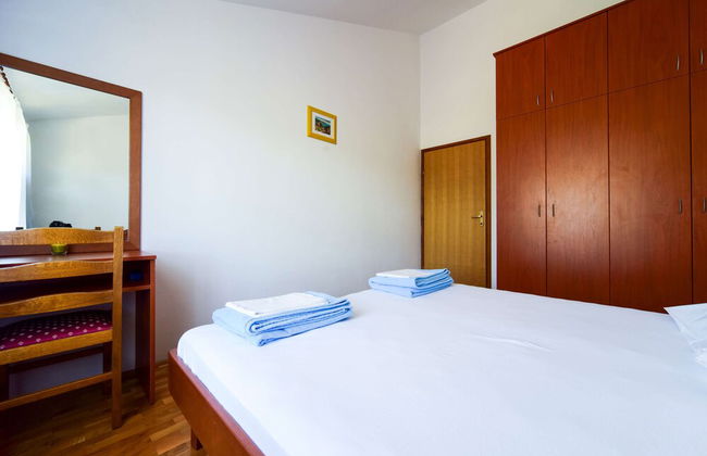 Deluxe Two-bedroom Apartment With a Jacuzzi Large Terrace With Garden - Foto 3