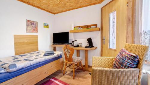 Einzimmerwohnung im Haupthaus - Foto 4