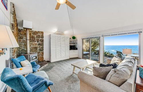 Cove House - Photo 2