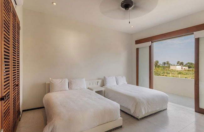 Marea Beachfront Villas - Foto 50