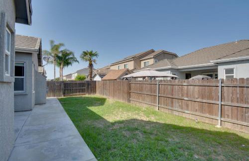 Remodeled Livingston Home with Private Backyard! - Foto 26