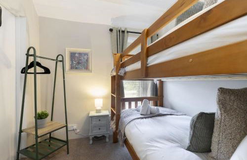 Charming 3-Bed Cottage by the River Usk - Foto 32