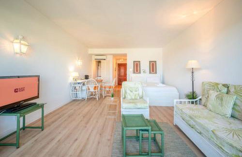 GuestReady - Beach & Casino Retreat - Foto 13