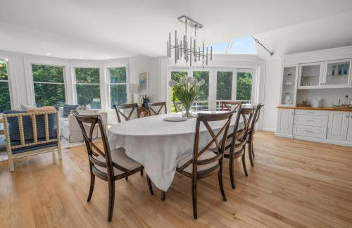 Luxe Coastal Estate Tennis, Beach, Firepit, View - Foto 33