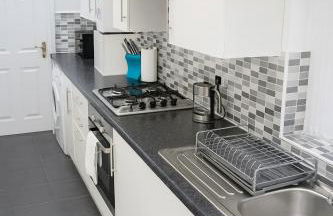 Two Bedroom Apartment in Prime Location - Foto 5