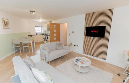 Stylish 2-Bed Apartment, City Centre Gem, 1 min walk to Train Station, Free parking - Foto 6