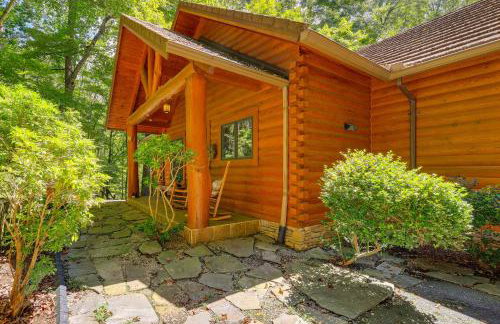 Luxe Mountain Escape with Hot Tub and Gym Near Boone! - Foto 5