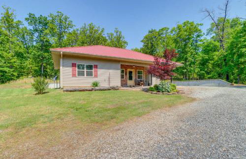Peaceful Home with Patio Near Greers Ferry Lake - Foto 1