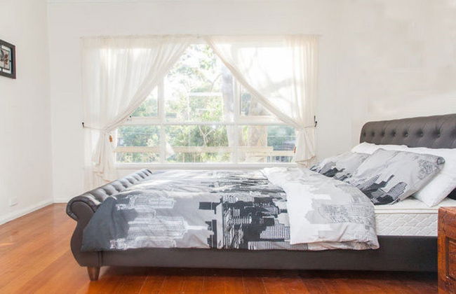 Eltham Retreat - Photo 3