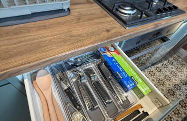 Cosy Lincoln Home Sleeps 6 with Parking - Foto 25