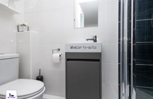 Greenwood by Alt-Stay - 4 Bed 2 Bath Home - Parking, WiFi & Smart TV In All Bedrooms - Contractors & Relocations - Weekly & Monthly Rates - Foto 10