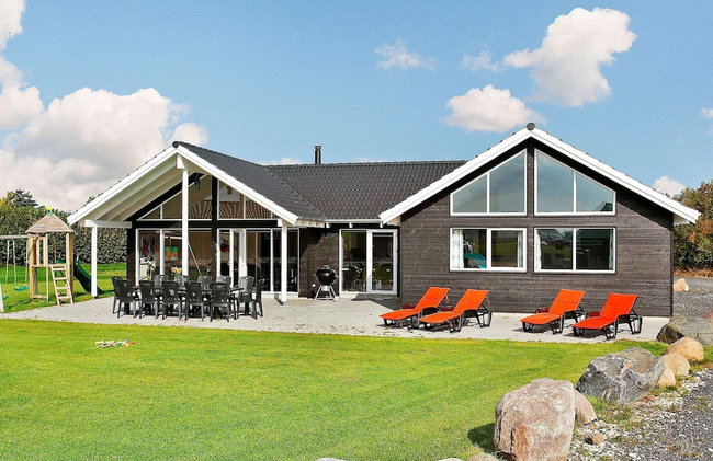 Luxury Pool Villa by Sea - By Traum Ferienwohnungen - Photo 1