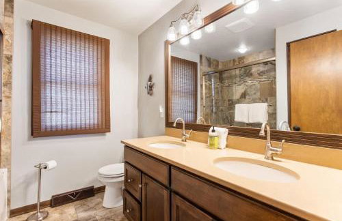 Woodcliff Cottage with Heated Private Pool-Family Friendly - Foto 21