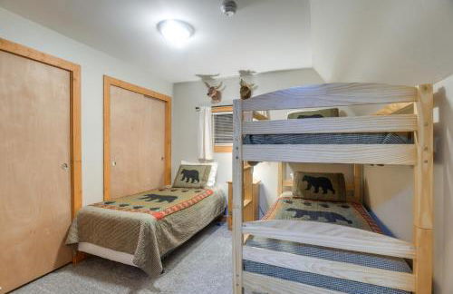 Family Cabin with Fire Pit - 25 Miles to Yellowstone - Foto 15