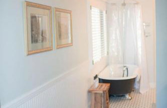 Historic and Charming Birch House - Foto 26