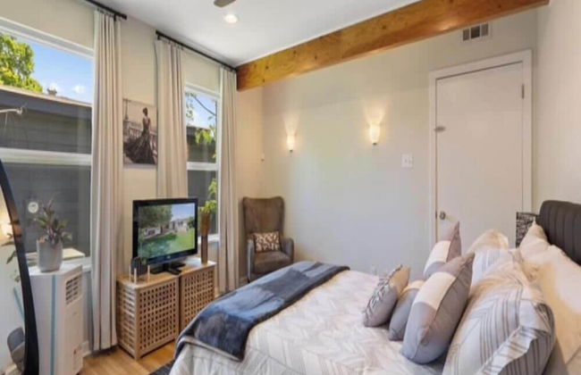 Historic Charmer Clean Comfortable - Photo 2