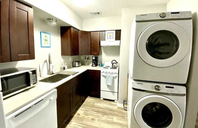 1 Bed Apartment next to SW Integris near Downtown - Photo 11