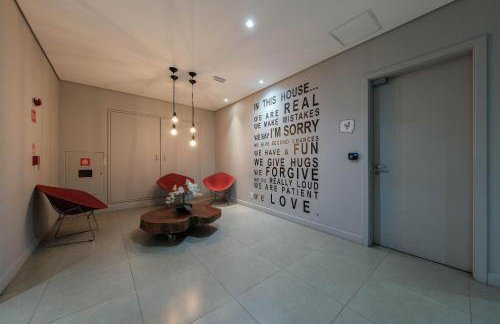 LZ414 - Conforto na Luz: Apto Moderno com Piscina - Foto 19