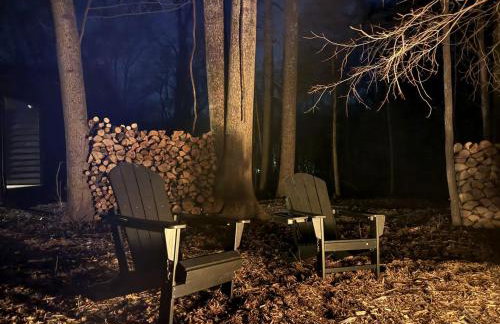 Lakefront Cabin with Fire Pit in Carbondale, Illinois - Foto 4