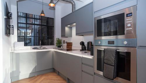 Jewellery Quarter | Luxury Living – Sleeps 8 - Photo 4