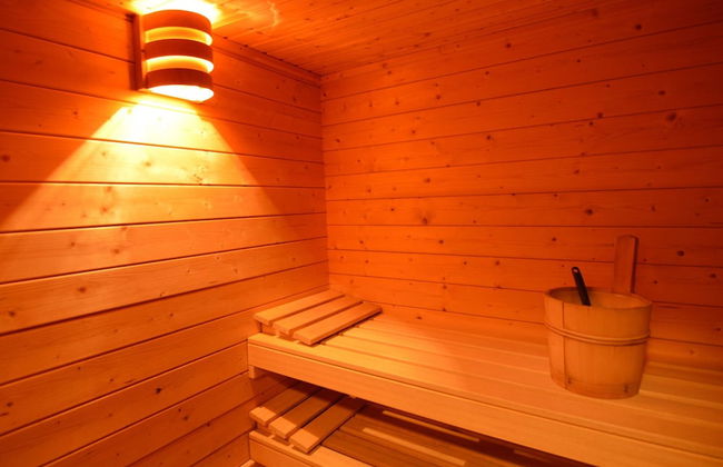 Sourbrodt Villa With Pool - Photo 12