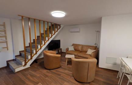 Starlight Villa with Rooftop Terrace near Coja - Foto 16