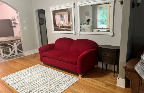 Walk to Dining Breweries and Shops Plus New Hot Tub - Foto 18