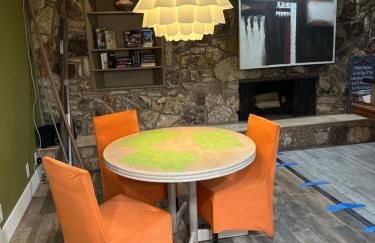 Alicia Alibi vintage Vegas pool house - Foto 59