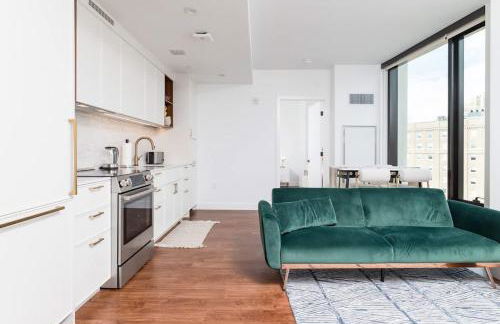 Back-Bay 2BR Condo w Roof top Gym Parking - Foto 14