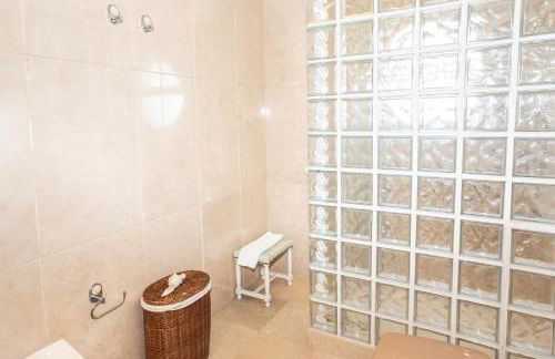 Vistas Increíbles y Confort en 1ª Línea de Playa - Photo 28