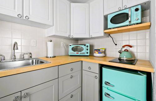 1926 Mediterranean Home with Heated Pool Sleeps 12 - Foto 44