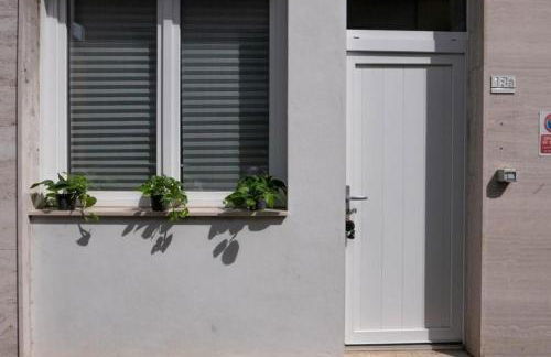 CHECK-INN House in front of the Rho fair, 6 minutes walk - Foto 2