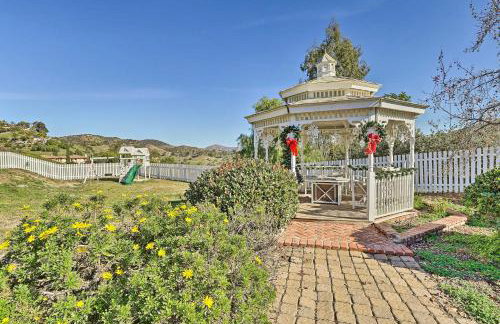 Garden, Gazebo and Fire Pit Fallbrook Home! - Foto 1