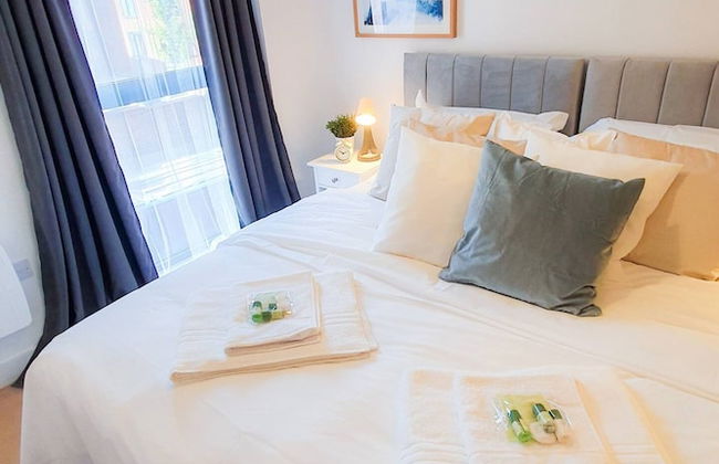 Lovely Flat in Kiln Close With Free Parking - Photo 2