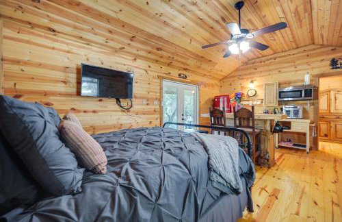 Happy Haven | Hill Country Couples Cabin Retreat - Foto 6