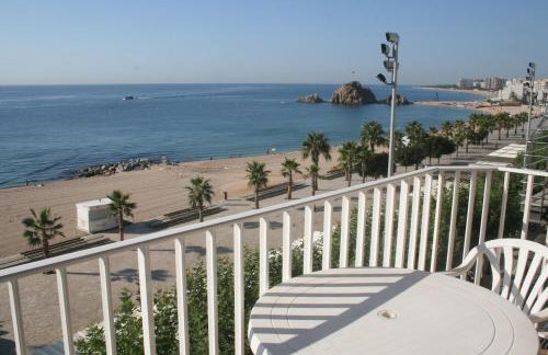 Seahomes Vacations - Amazing Seafront Apt & PKG - Foto 4