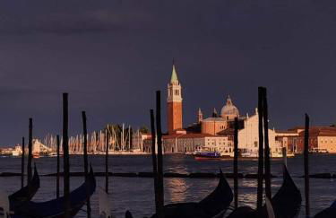 Angolo di pace a pochi passi dal centro e dal mare - Photo 19