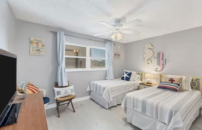 2 Bed 2 Bath Centrally Located - Foto 4