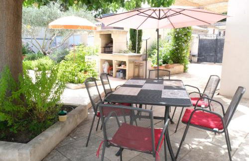 pleasant holiday rental with swimming pool, in moulès, near arles, between the camargue and the alpilles – 6 people - Foto 8