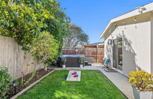 Family Oasis with Hot Tub and Dedicated Workspace - Foto 35