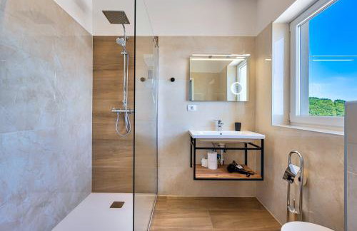 Villa Esarjo with Heated Pool and Sea View - Foto 33