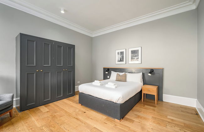 Destiny Scotland - Distillers House - Foto 24