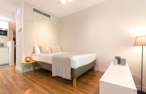 Paseo del Prado I - Estudio con Piscina y Terraza - Photo 7