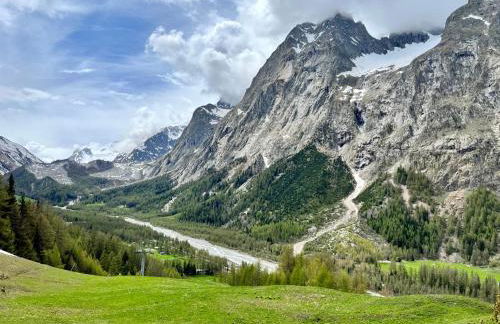 Chalet Chez Louis - Alpine Charm with Mont Blanc View & Ski Access - Foto 16