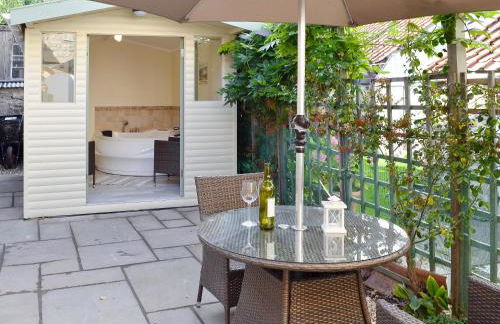 Hill View Cottage - Photo 12