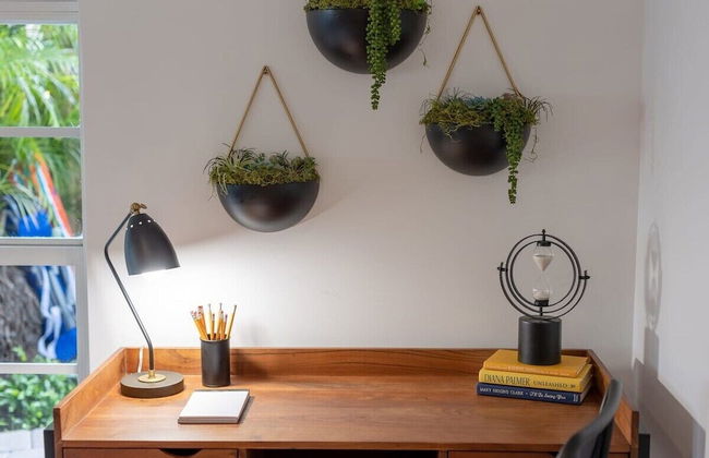 New Waterfront Oasis, Minutes to Beach, Eats, Shops - Foto 46