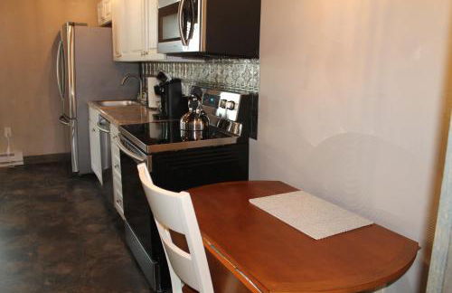 Strictly Moose Luxury Vacation Suites - Foto 21